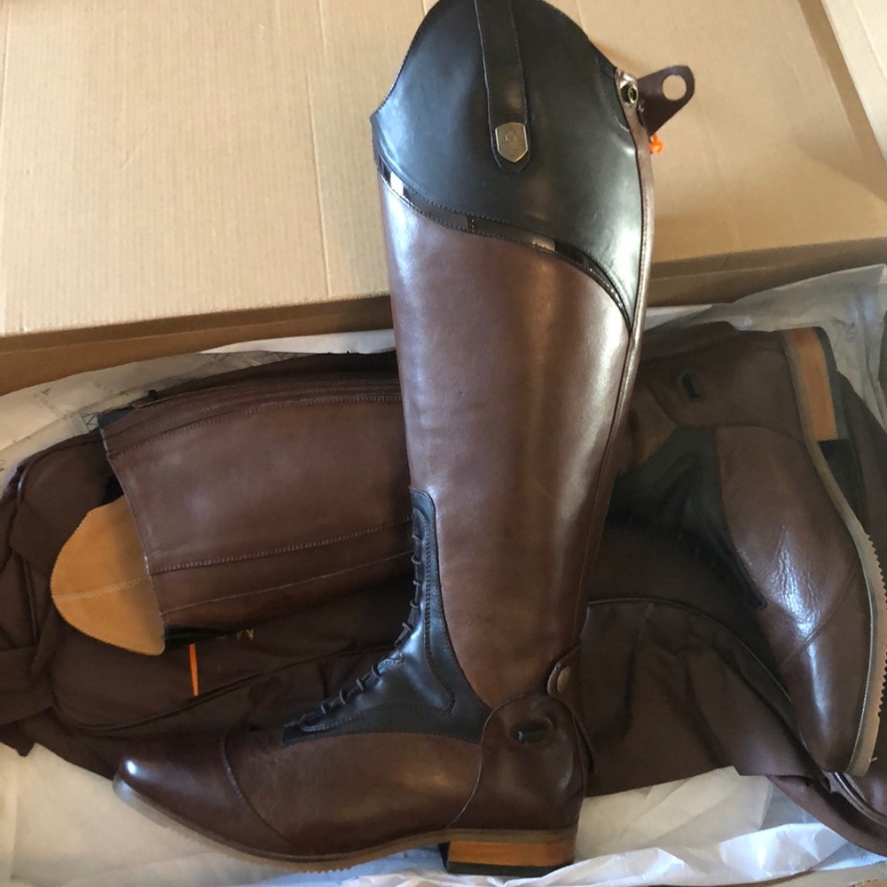 NEW Mountain Horse Sovereign Field Boots